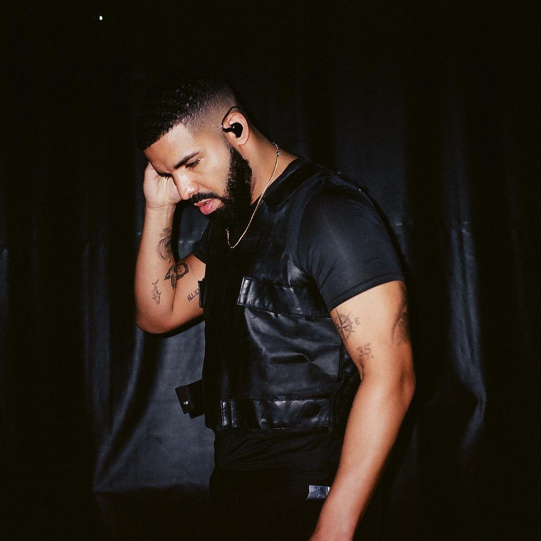 Drake tattoo squalo braccio ph @champagnepapi
