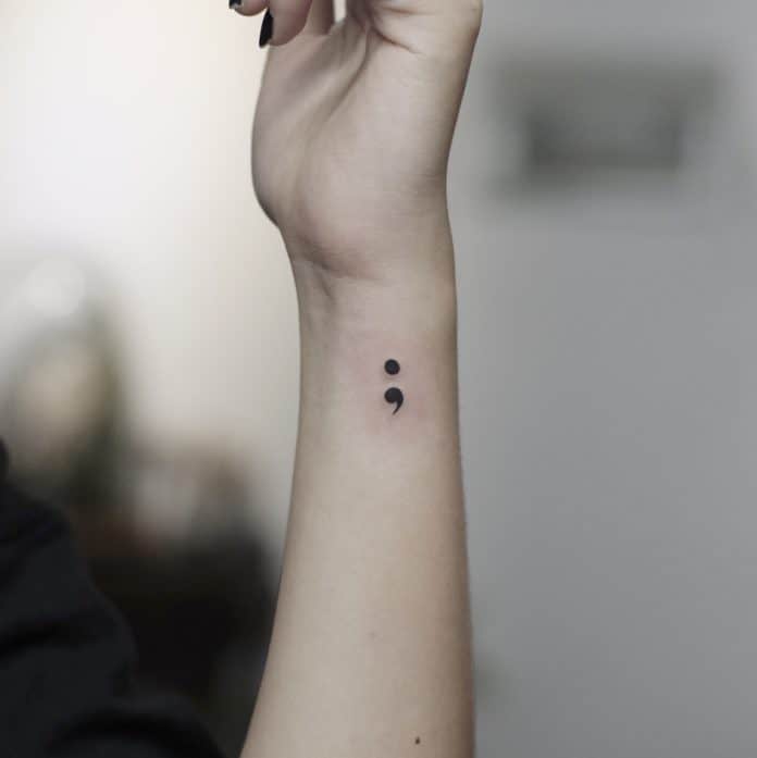 punto e virgola tattoo by @recycle.tattoo