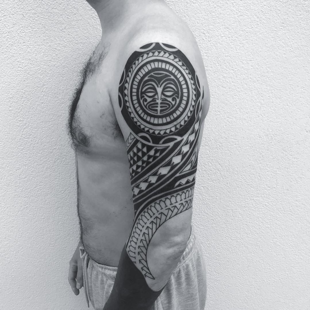 polinesian tattoo by @silvio anibal