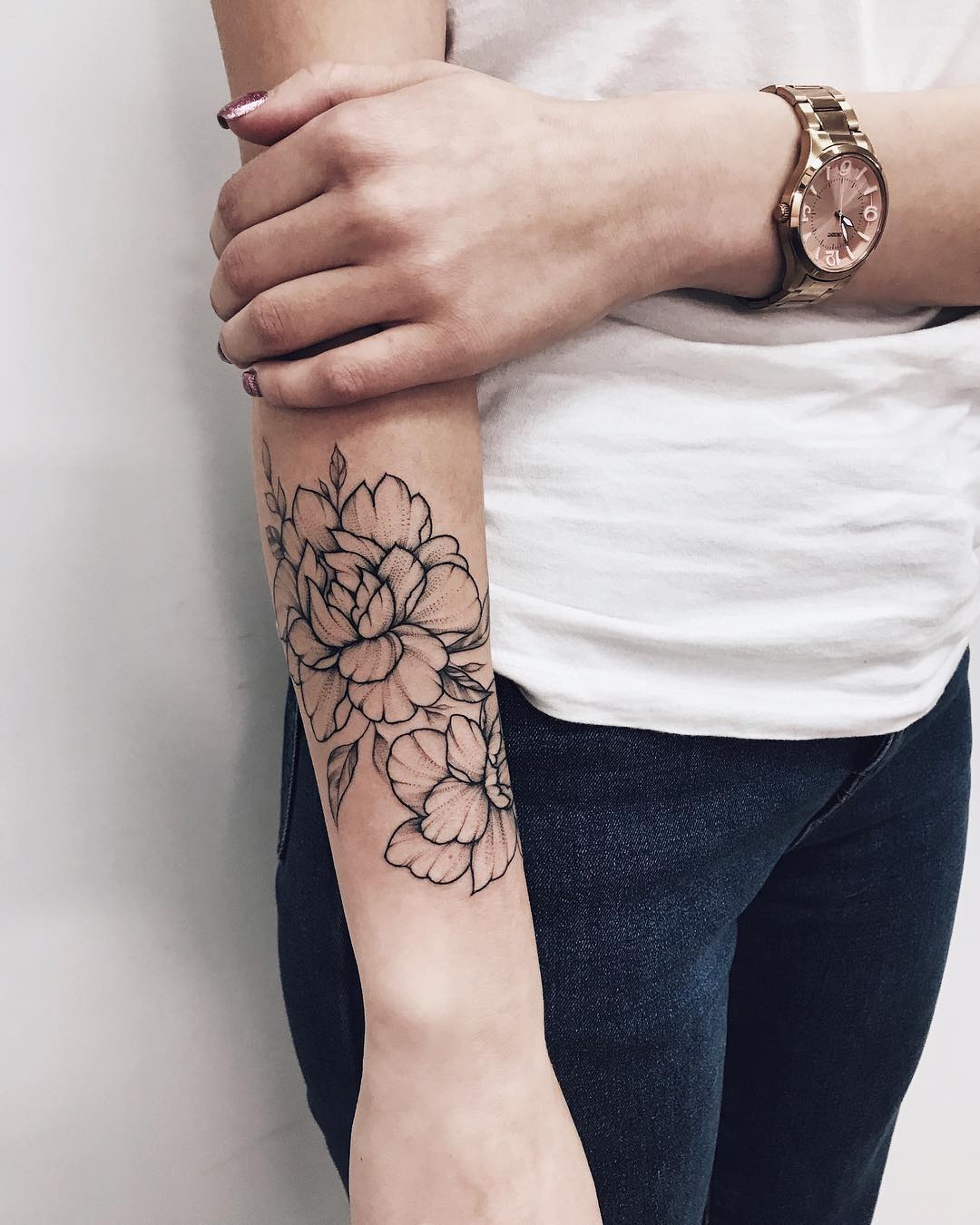 fiori dottline tattoo by @karina scawoottt