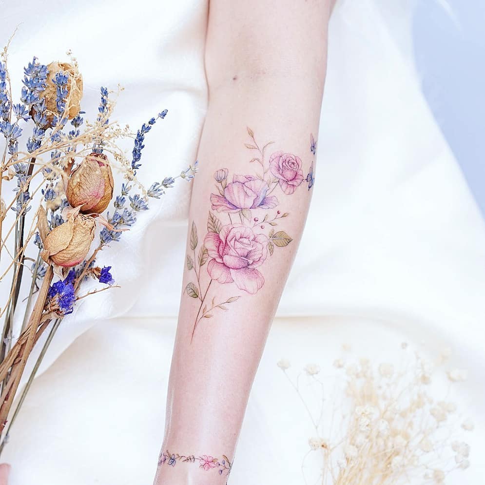 tatuaggio fiori colori by @springladytattoo