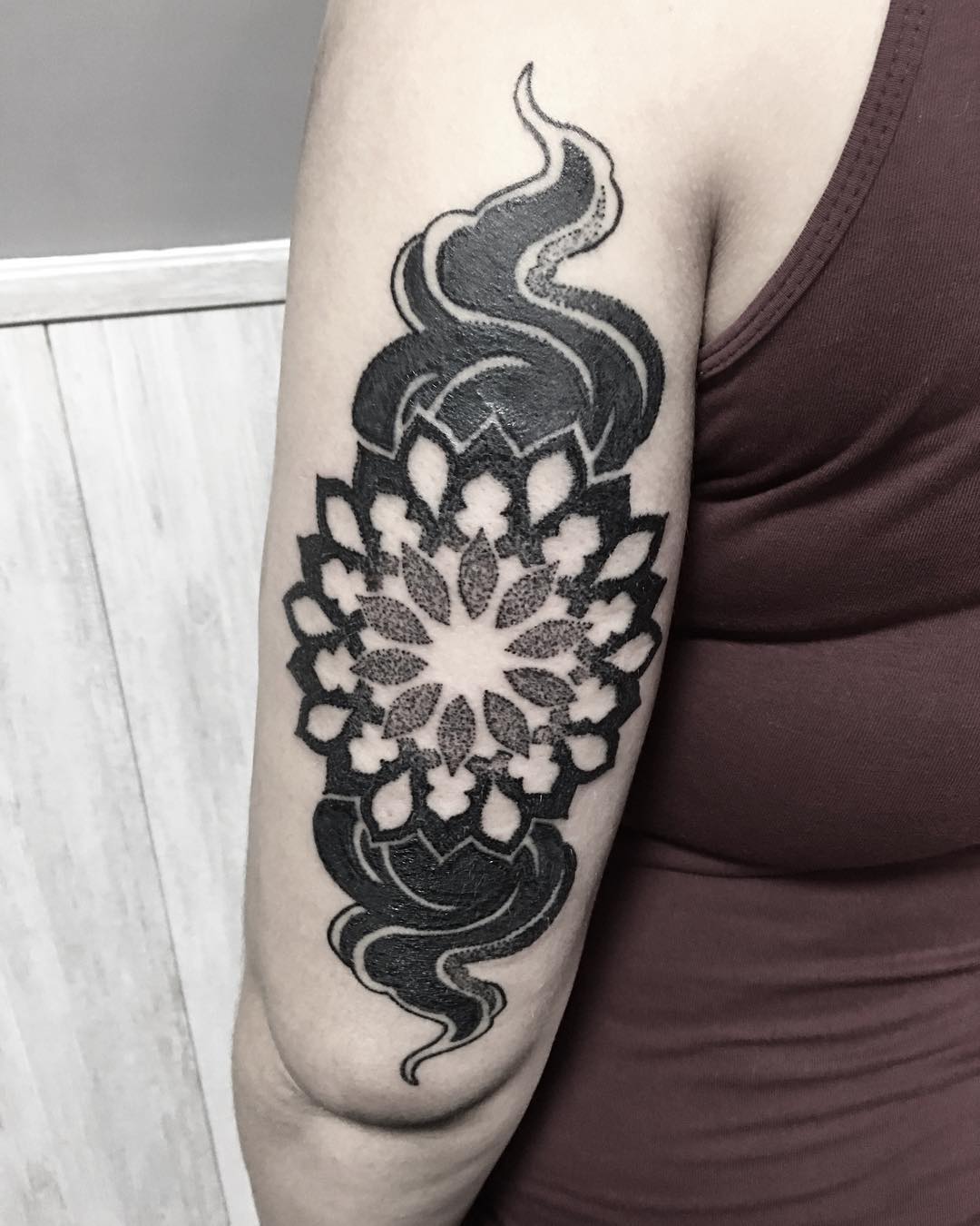 tattoo mandala by @elaprendiztattoo