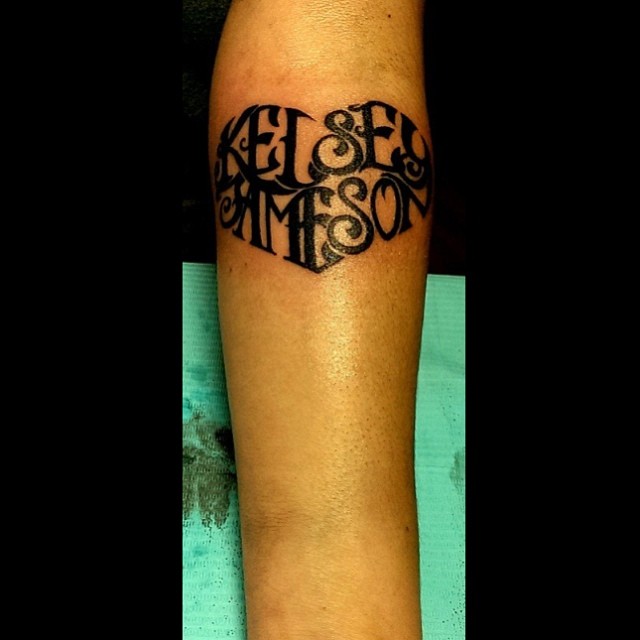 Tattoo lettering ph @audreymello