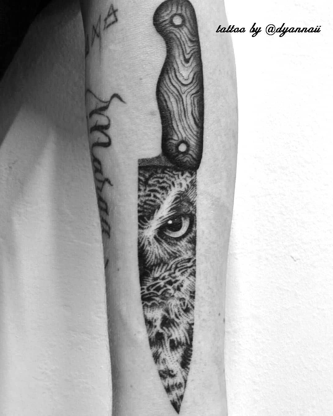 gufo tattoo blackgrey by @dyannaii