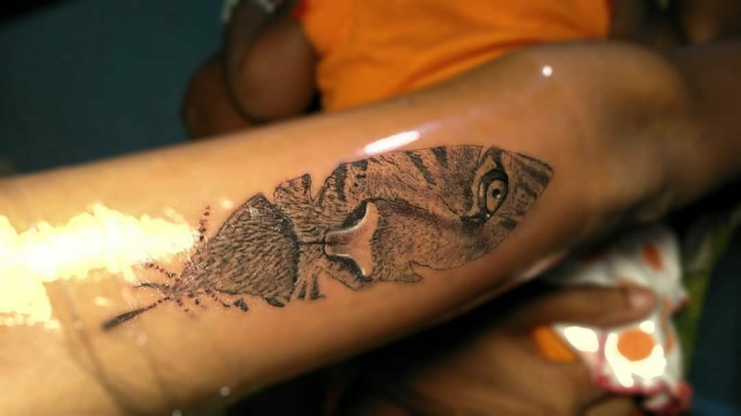 tattoo piuma tigre ph @rj.tattooart