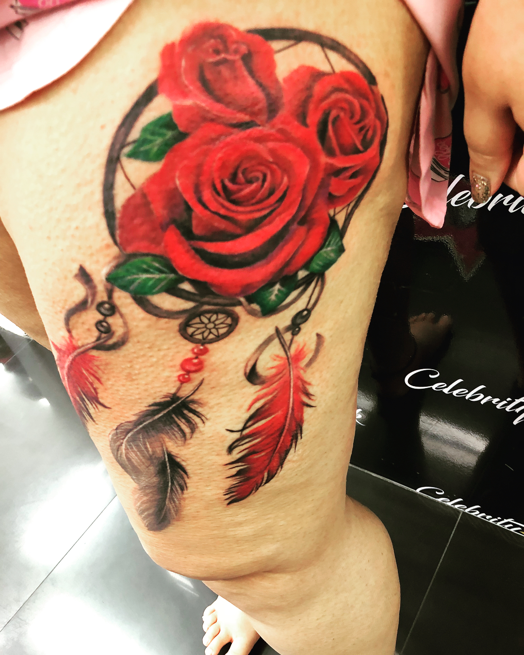 tatuaggi rose e farfalle by @celebrityinktattoophuket