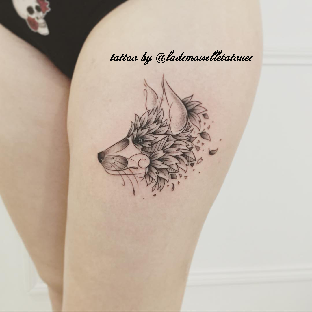 tatuaggio lupo piccolo by @lademoiselletatouee