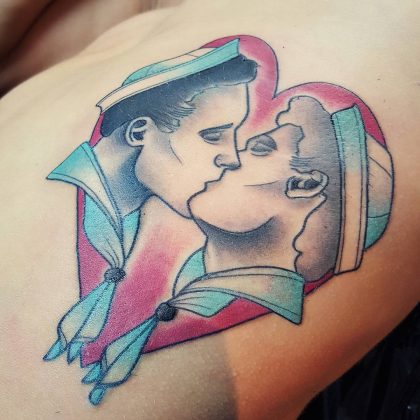 tatuaggio bacio