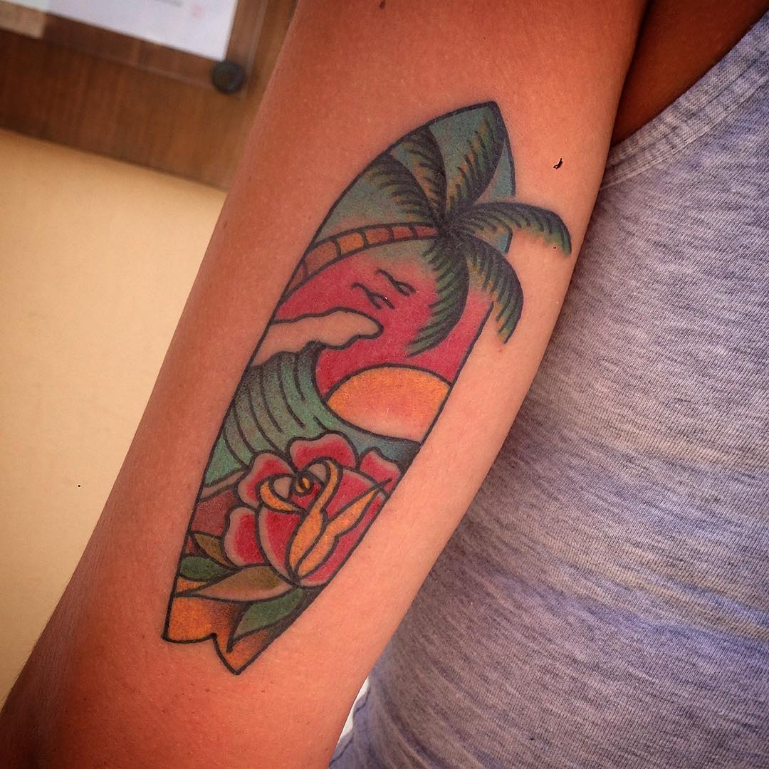 tatuaggio tavola da surf onda by @stefanoabagnale