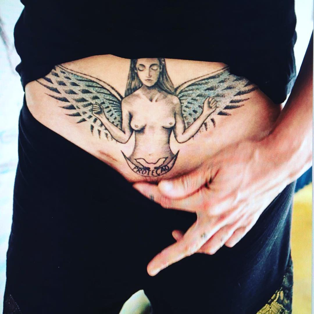 tatuaggio asia argento angelo