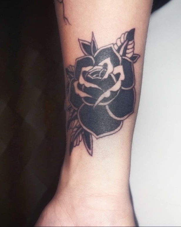 tattoo rosa Old School ph @carlos tattoo