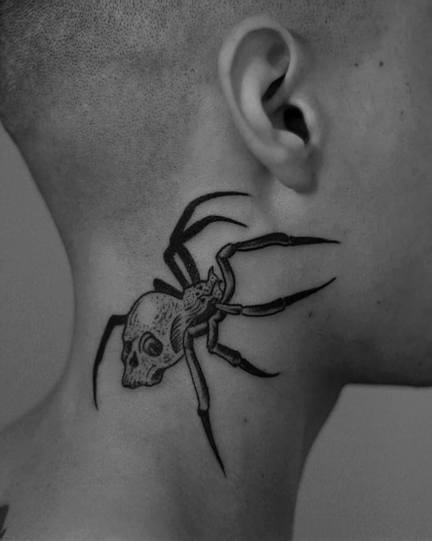 tattoo ragno by @art.bones
