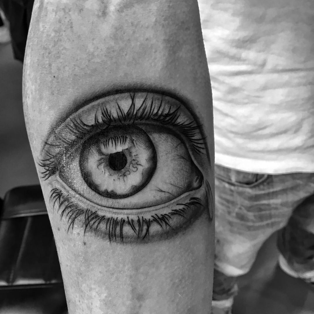 tatuaggio blackwork by @dutchharbour.tattoo