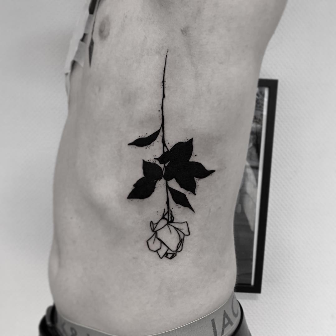 tatuaggio blackwork by @kathi mascenko 1