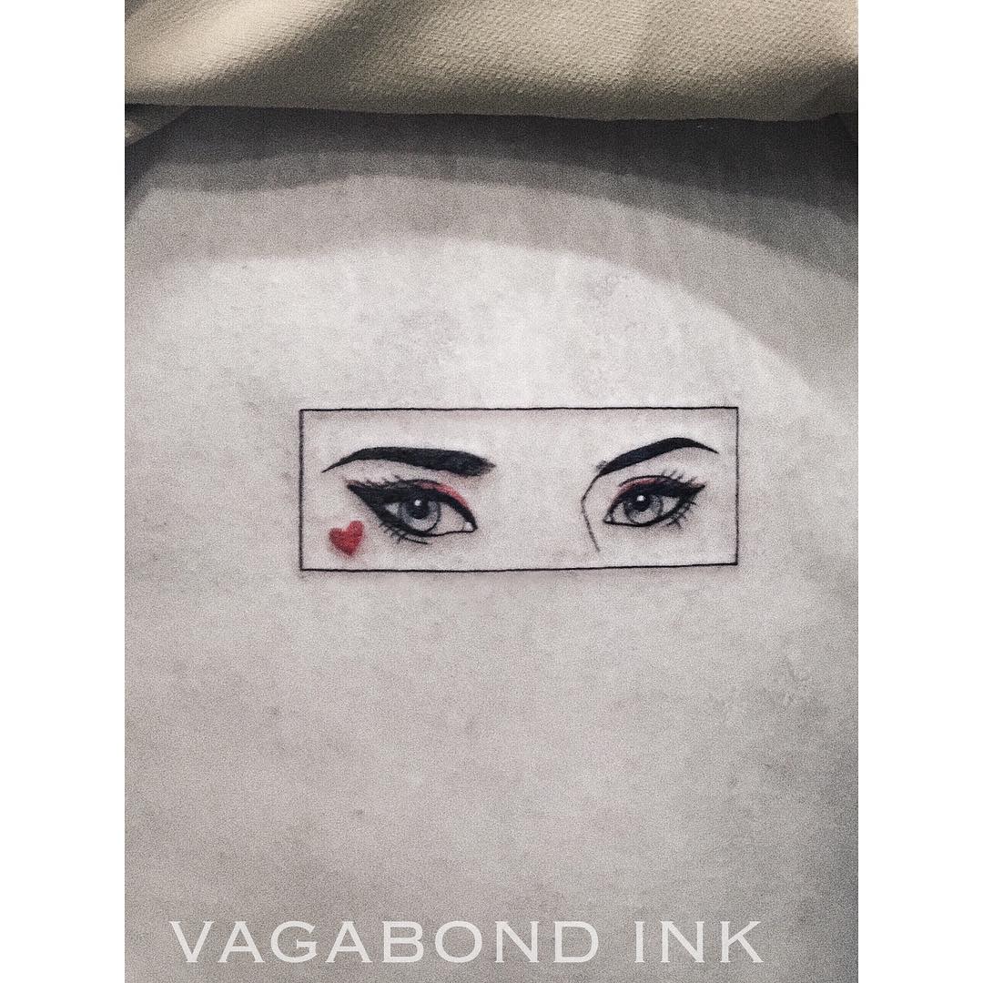 tatuaggio blackwork by @vagabond ink