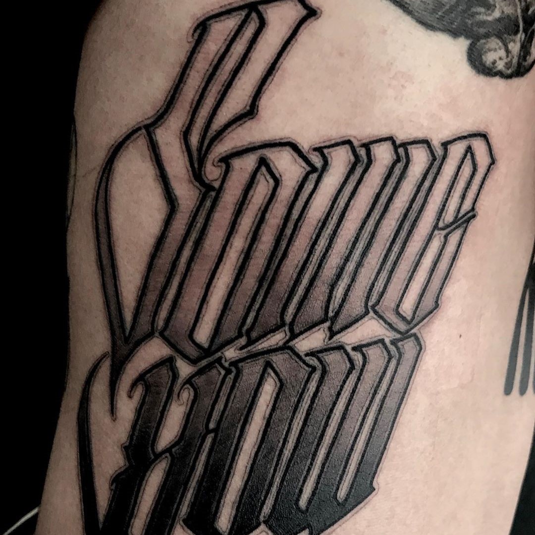 Tattoo lettering braccio ph @armtanatip