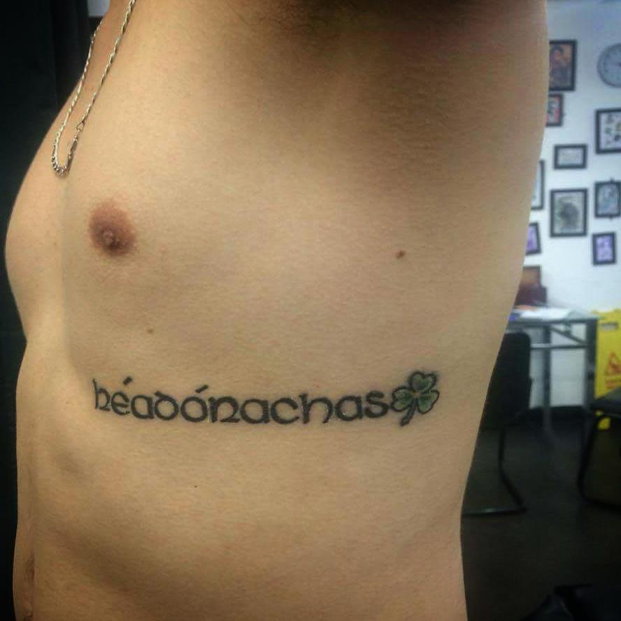 tattoo lettering celtico ph @erabrunera
